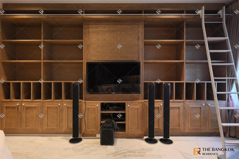 Luxuriously Elevated Unit The Emporio Place