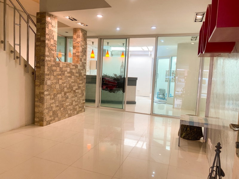 ขายทาวน์โฮม : 🏡 ขายทาวน์โฮม 3 ชั้นครึ่ง – เมอริท เพลส ลาดพร้าว 87 📍 ใกล้ CDC และ Central EastVille