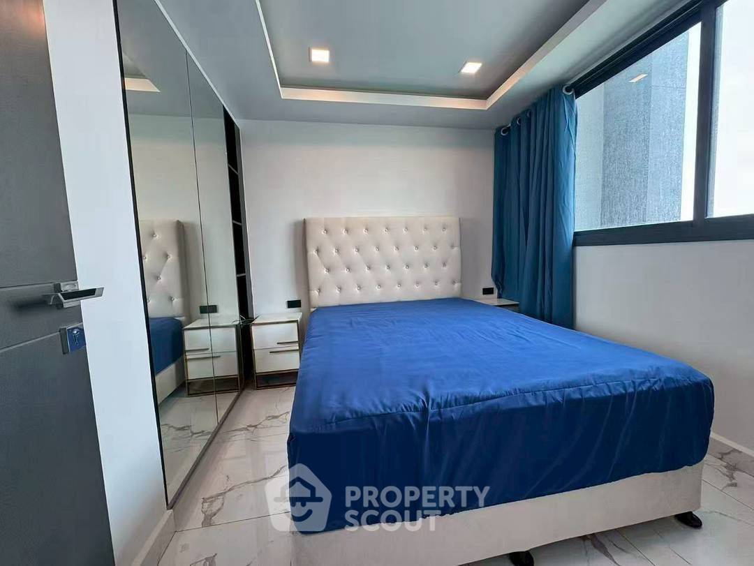 picture 35th-Floor 1-BR At Arcadia Millennium Tower For Sale (ID 3183145) - 1/9