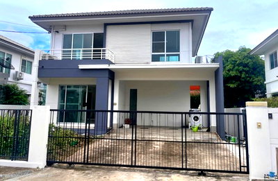 เช่าบ้านเดี่ยว นิคมอัญธานี (เจมโมโปลิส) : ให้เช่าบ้านเดี่ยว2ชั้น66ตรว.ถนนบางนา- ตราดกม 14 ใกล้สนามบินสุวรรณภูมิ