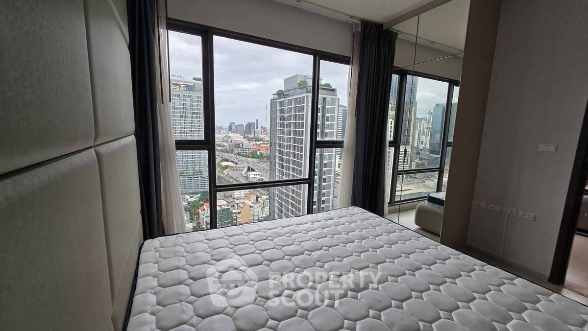 picture 27th-Floor 2-BR Condo At Rhythm Asoke, 300m To MRT Phra Ram 9 (ID 3182109) - 7/9