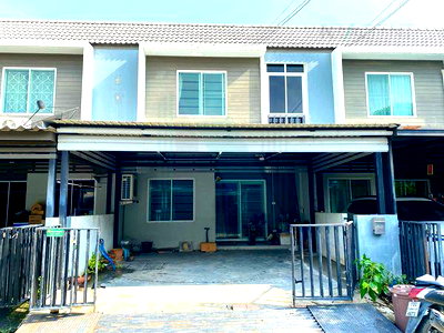 Townhouses for rent บิ๊กซี บางพลี : 📌 For Rent Town house THE COLORS LEISURE BANGNA KM.10 2-story 4 bedroom 2 bathroom
