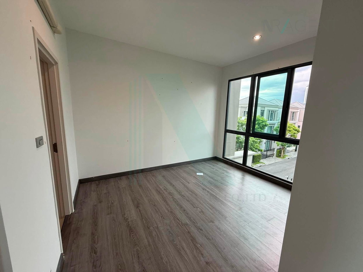 รูป 📌 ให้เช่าทาวน์เฮาส์ 3 ชั้น บ้านกลางเมือง คลาสเซ่ รัชโยธิน 3 ห้องนอน 4 ห้องน้ำ - รูปที่ 5/8