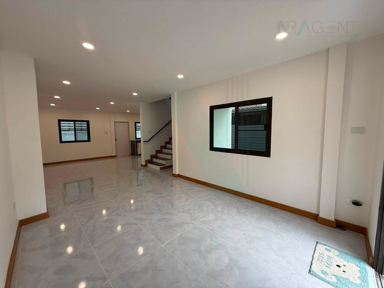 รูป 📌 ขายบ้านแฝด โครงการ สวนหลวงวิลล์ นิรันดร์ วิลล์ 3 2 ชั้น 3 ห้องนอน 3 ห้องน้ำ - รูปที่ 3/8