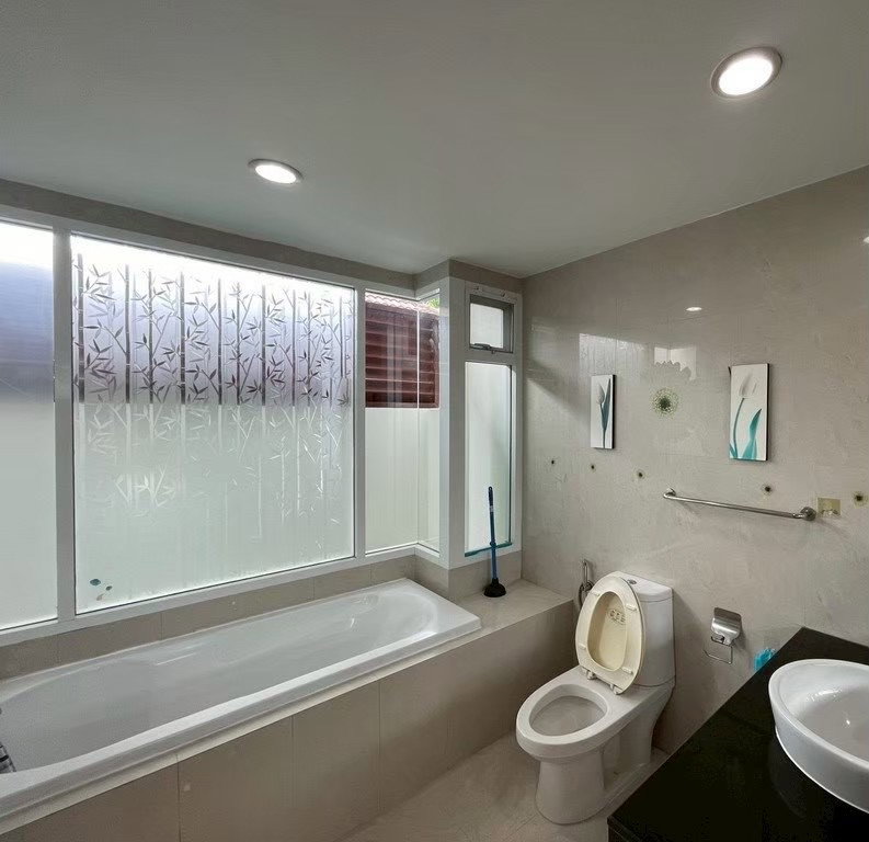 รูป 🏡✨ ให้เช่าบ้านเดี่ยว 2 ชั้น พื้นที่กว้าง – Villa Arcadia ศรีนครินทร์  ทำเลดีโซนบางนา–ศรีนครินทร์ ใกล้เมกาบางนาและรถไฟฟ้าสายสีเหลือง - รูปที่ 10/15