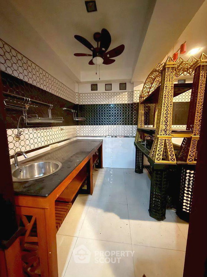picture Pet-Friendly 4-BR 320 Sqm Ketsiri 2 Village, Saphan Sung (ID 3172097) - 7/20