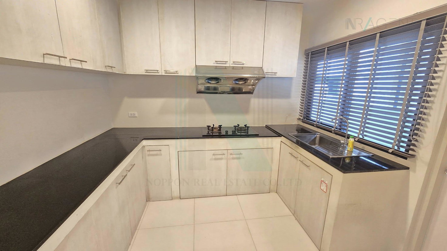 picture ð For Rent 2-story House CENTRO BANGNA 4 bedroom 5 bathroom - 4/8