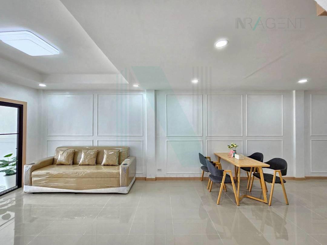 รูป 📌 ขายทาวน์เฮาส์ โครงการ ปิยวรารมย์ 1 2 ชั้น 4 ห้องนอน 2 ห้องน้ำ - รูปที่ 3/8
