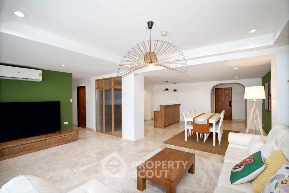 รูป คอนโด 3 ห้องนอน Ruamjai Heights Condominium ใกล้ ARL Makkasan (ID 3182555) - รูปที่ 2/12
