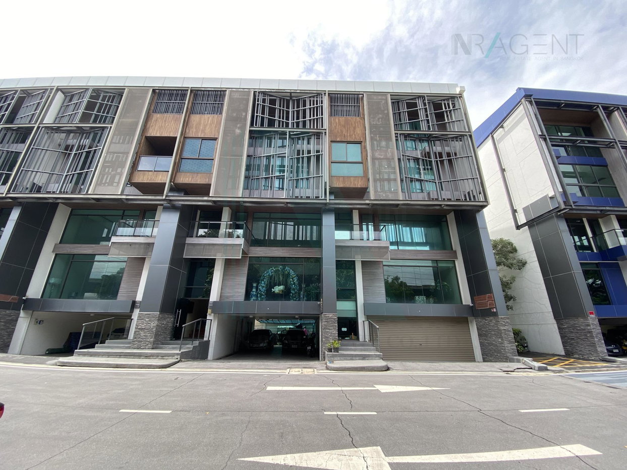 รูป 📌 ให้เช่าโฮมออฟฟิศ โครงการ เดอะ พรีเที่ยม บางนา 5 ชั้น 1 ห้องนอน 12 ห้องน้ำ - รูปที่ 1/8