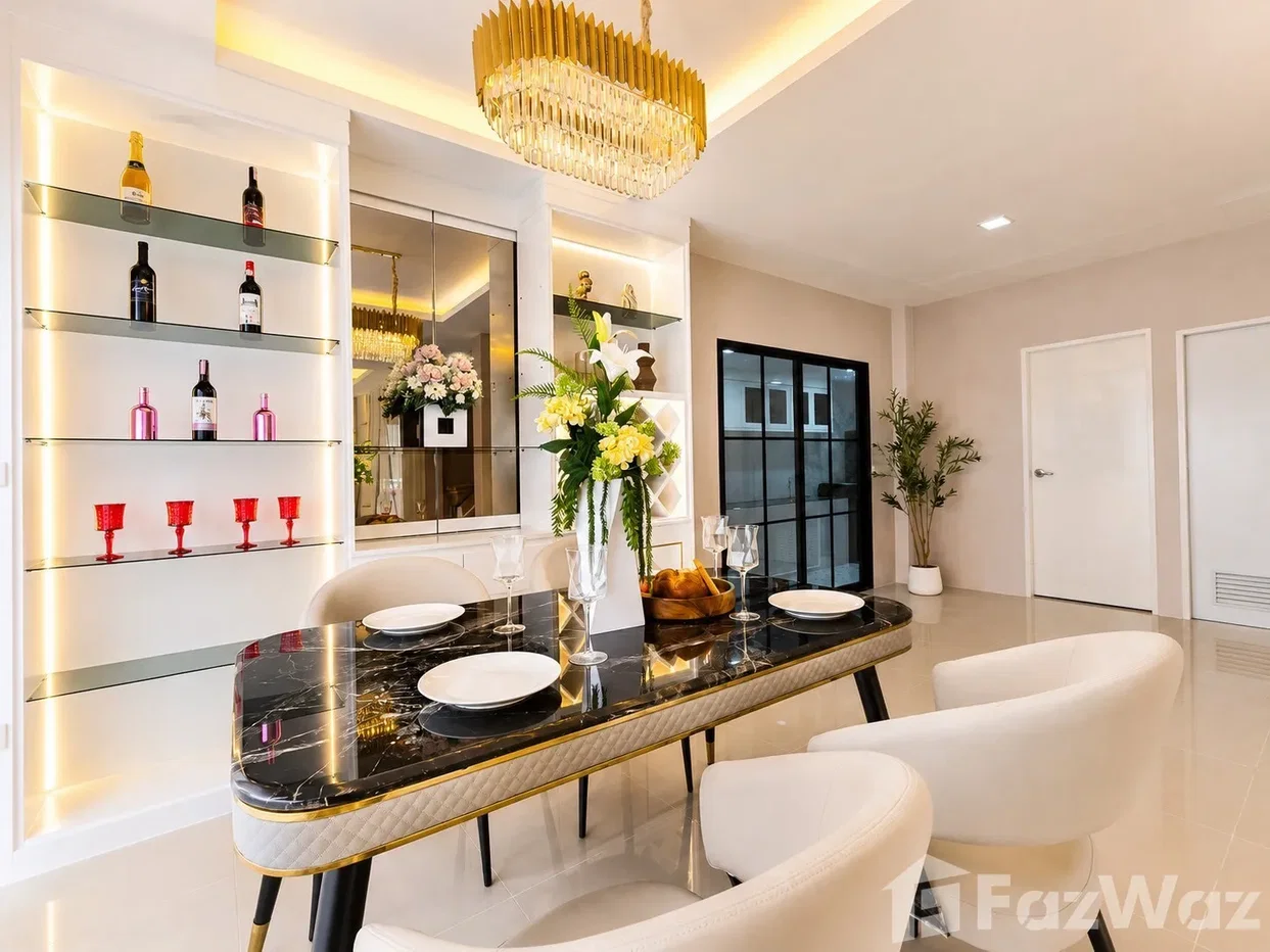 รูป บ้านเดี่ยวให้เช่า 4 ห้องนอน ในโครงการ อุไรวรรณ แกรนด์ วิลล่า 6664692 - รูปที่ 11/16