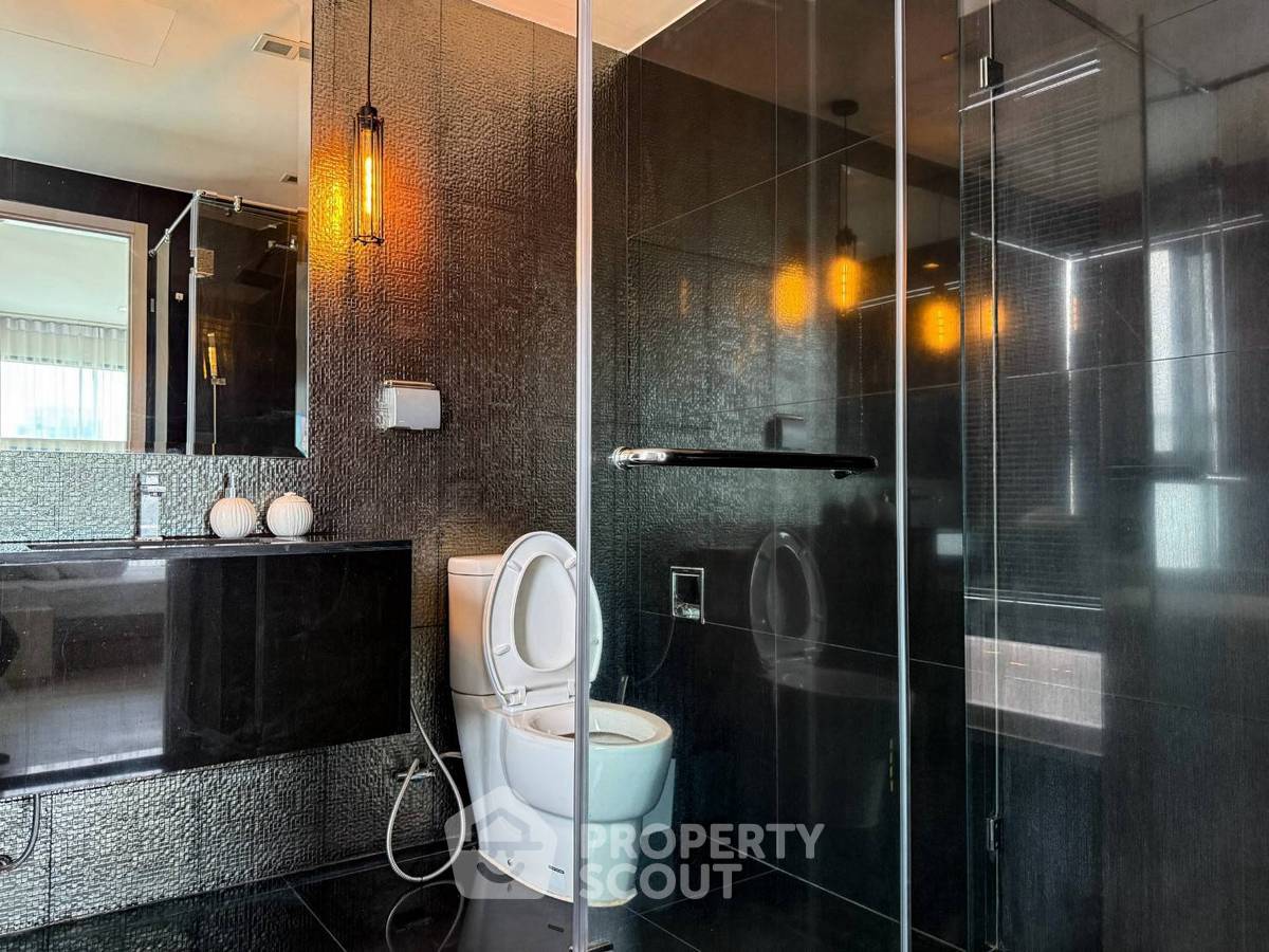 รูป ชั้น 21 ห้องนอน 2 ห้อง Rhythm Sukhumvit 36-38 ใกล้ BTS ทองหล่อ (ID 3182115) - รูปที่ 12/16
