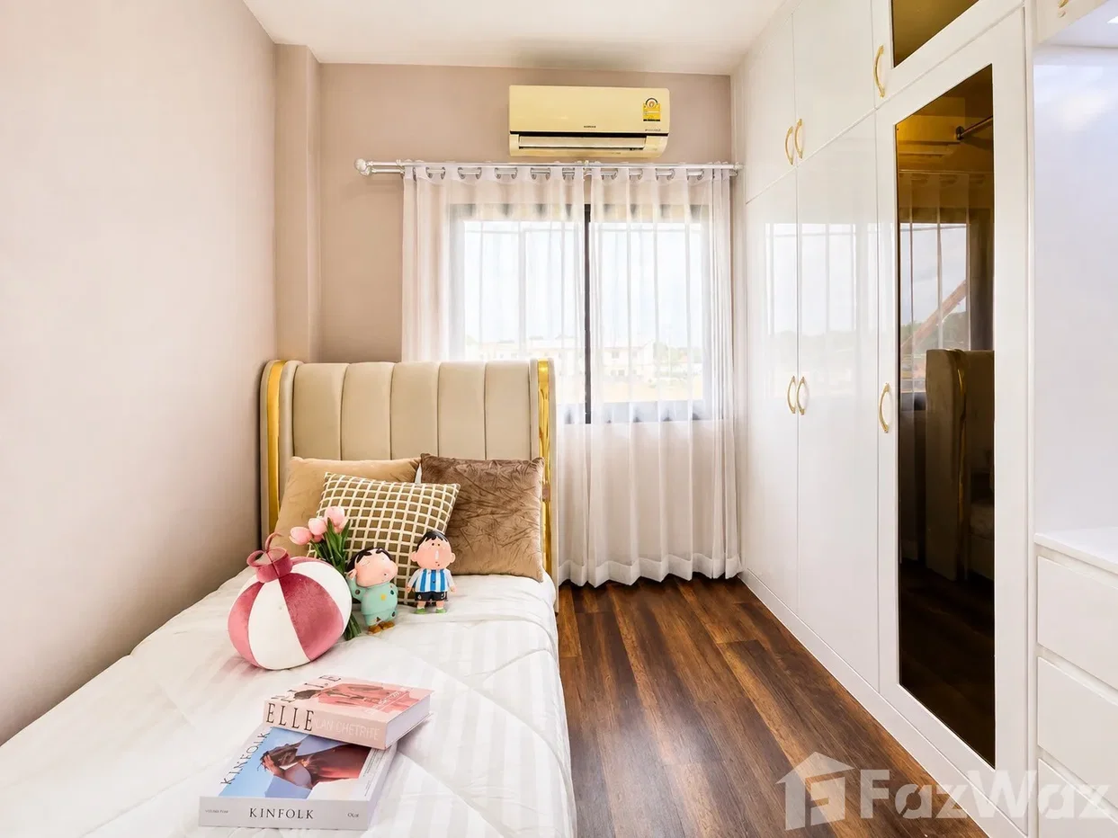 รูป บ้านเดี่ยวให้เช่า 4 ห้องนอน ในโครงการ อุไรวรรณ แกรนด์ วิลล่า 6664692 - รูปที่ 10/16