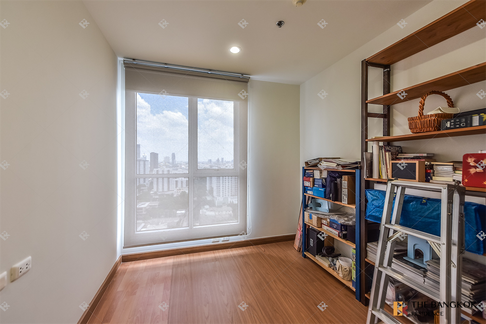 The Complete Narathiwas Condo in Central City at an Affordable Price