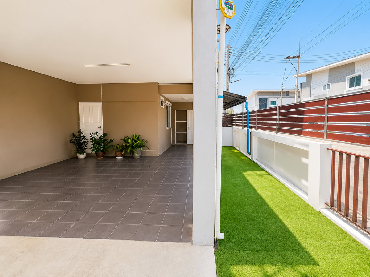 รูป ขายบ้านเดี่ยว 2 ชั้น บ้านบึง ชลบุรี หมู่บ้านบูรพาเมาท์เท่น หลังมุม มีสระว่ายน้ำส่วนตัว - รูปที่ 17/40