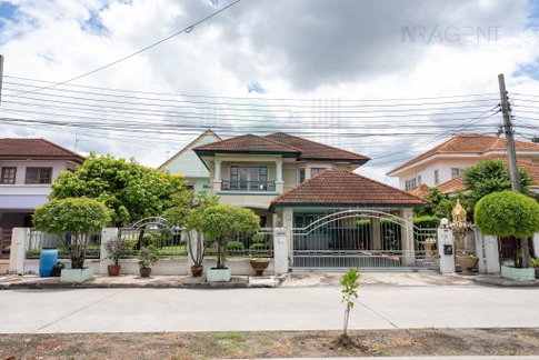 📌 ขายบ้านเดี่ยว โครงการ อารีน่า พาร์ค ชวนชื่นซิตี้ 2 ชั้น 3 ห้องนอน 3 ห้องน้ำ