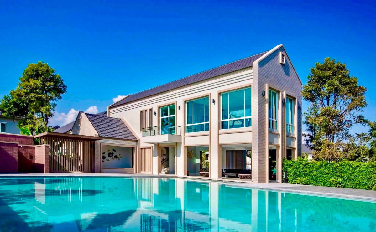 picture Luxury Homes in Laddarom Elegance, Ruamchok, Chiang Mai Provincial Hall, 2 Houses Available - 26/26