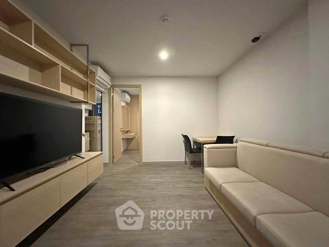 1-BR Condo At The Shade Sathorn 1 Near MRT Khlong Toei (ID 3180806)
