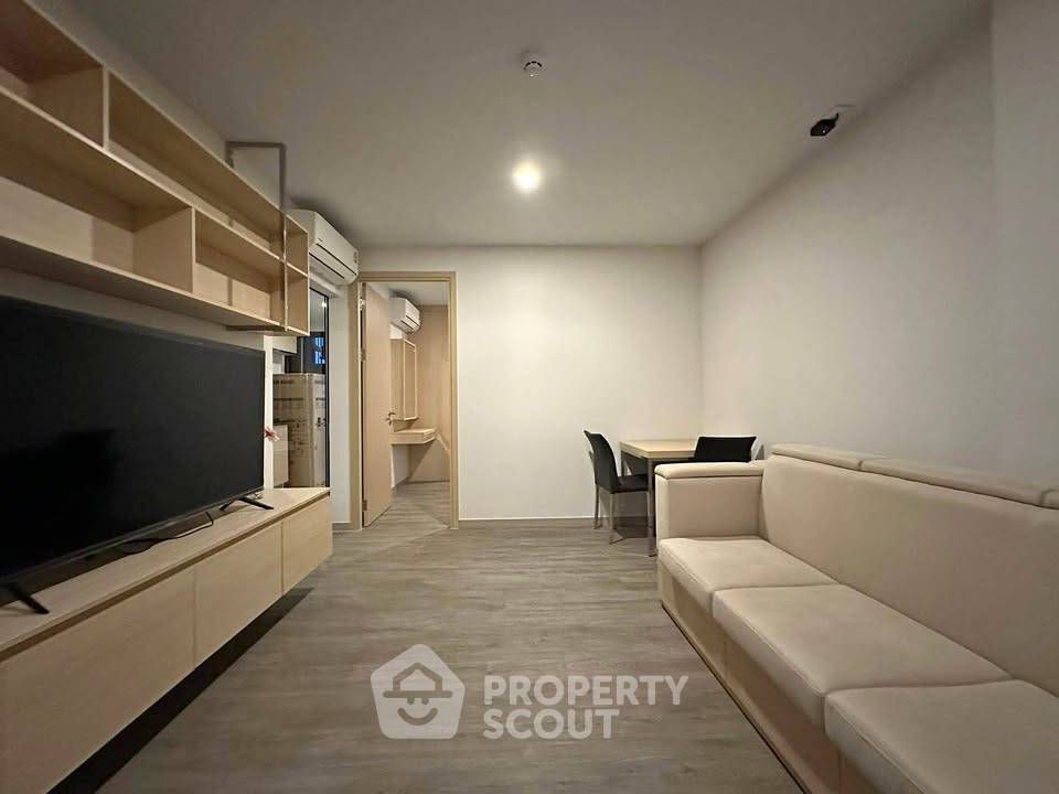 picture 1-BR Condo At The Shade Sathorn 1 Near MRT Khlong Toei (ID 3180806) - 1/8