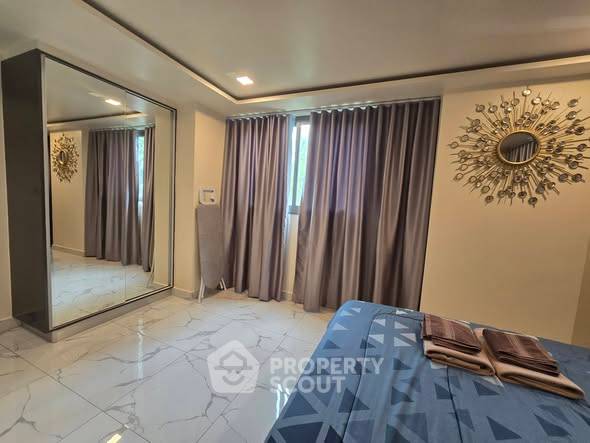 picture 2-BR Condo For Rent At Arcadia Center Suites, Phratamnak (ID 3182665) - 3/13