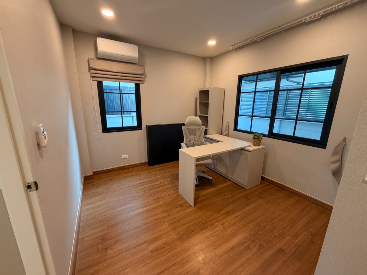 picture Modern Luxury House 4 bedrooms for Rent | Centro Bangna - 22/26