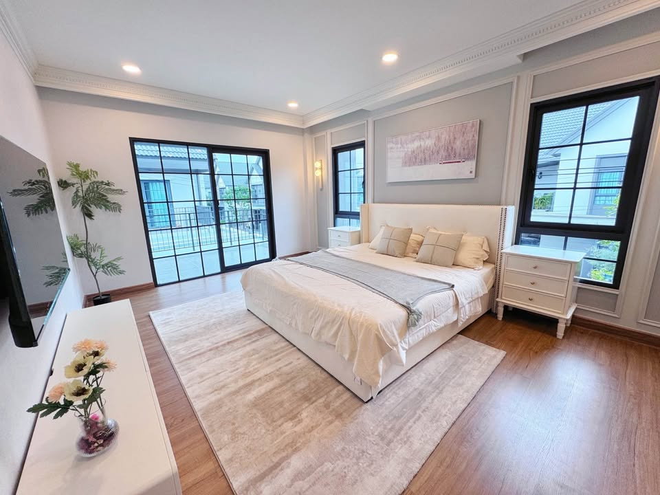 picture Modern Stylish House 4 bedrooms for Rent | Centro Bangna - 12/20