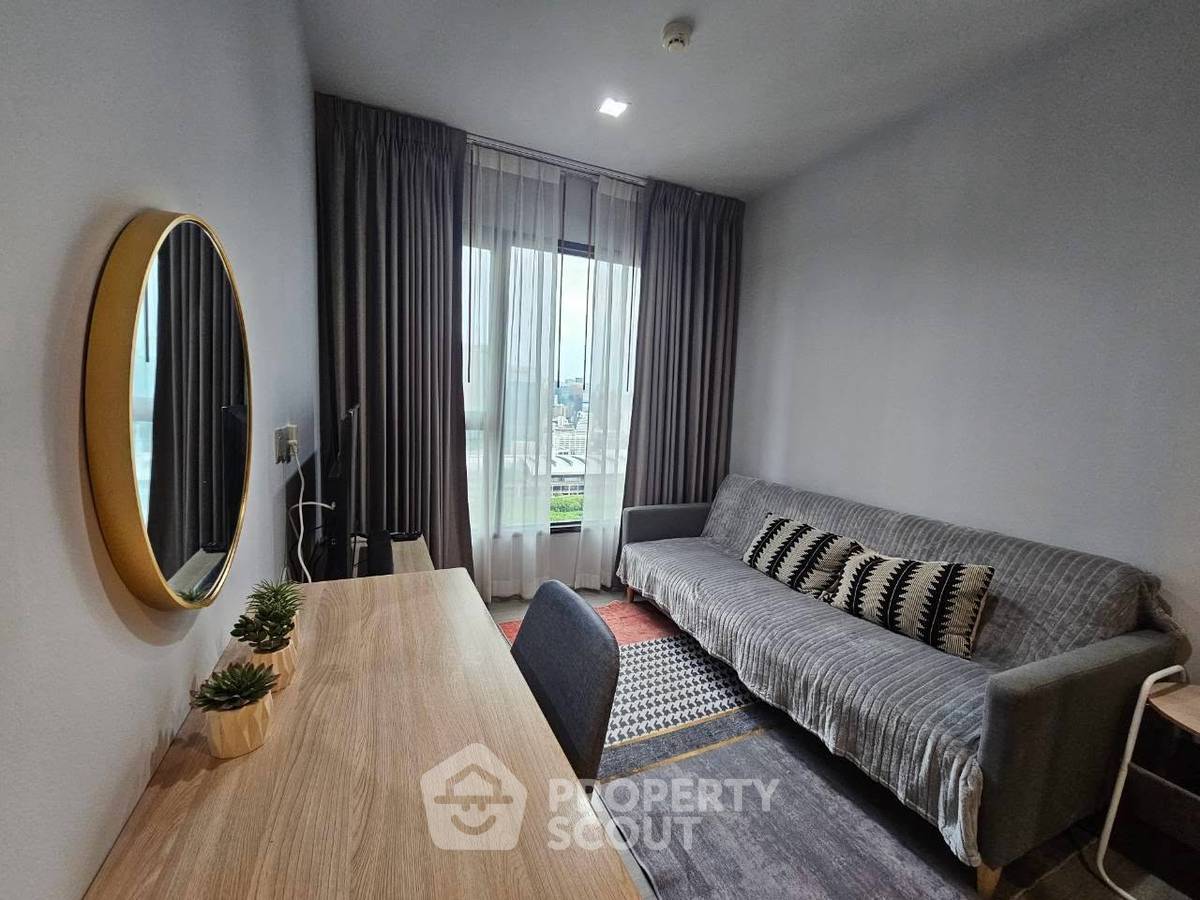 picture 28th-Floor 1-BR At Life Asoke - Rama 9 Near MRT Phra Ram 9 (ID 3180512) - 1/6