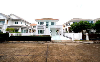 บ้านเดี่ยว รร.เตรียมอุดมศึกษาน้อมเกล้า  : 📌 ขายบ้านเดี่ยว โครงการ เพอร์เฟค เพลส รามคำแหง - สุวรรณภูมิ 2 2 ชั้น 3 ห้องนอน 3 ห้องน้ำ