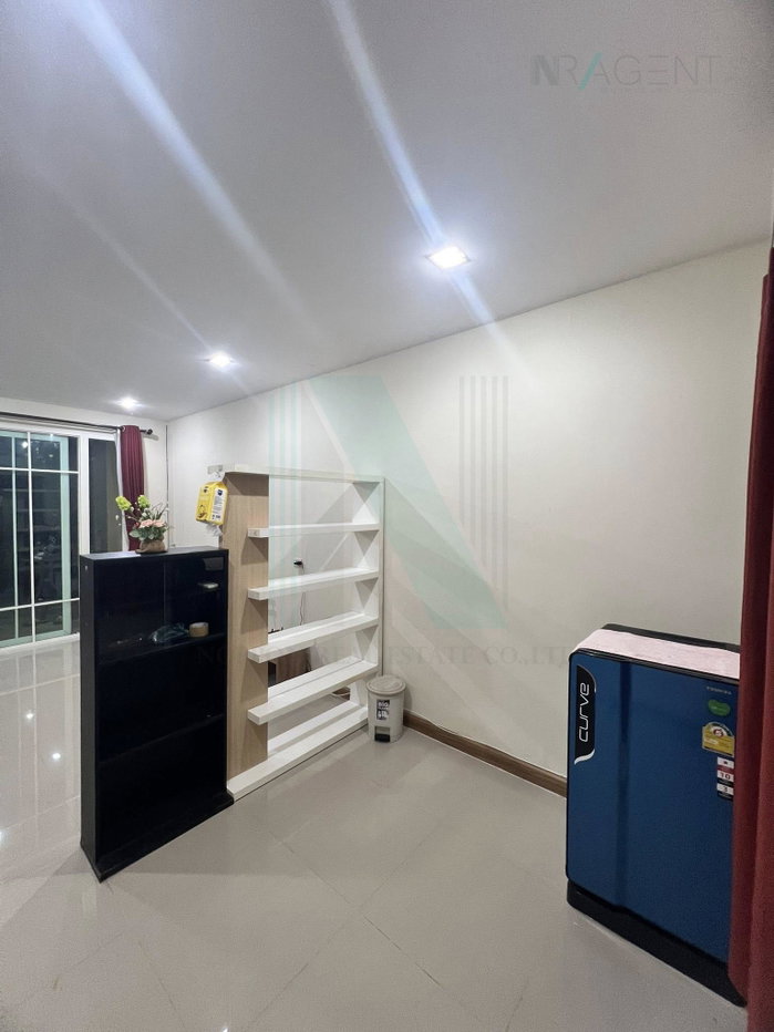 รูป 📌 ขายทาวน์เฮาส์ โครงการ โกลเด้น ทาวน์ บางแค 2 ชั้น 4 ห้องนอน 3 ห้องน้ำ - รูปที่ 3/8