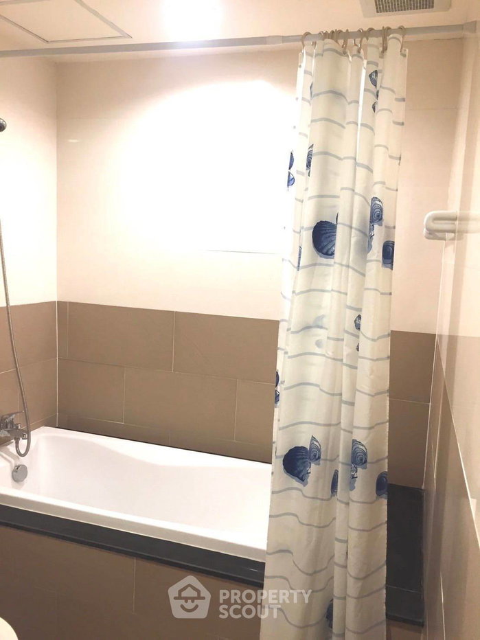 picture 2-BR Condo At The Amethyst Sukhumvit 39 Near BTS Phrom Phong (ID 880944) - 2/15