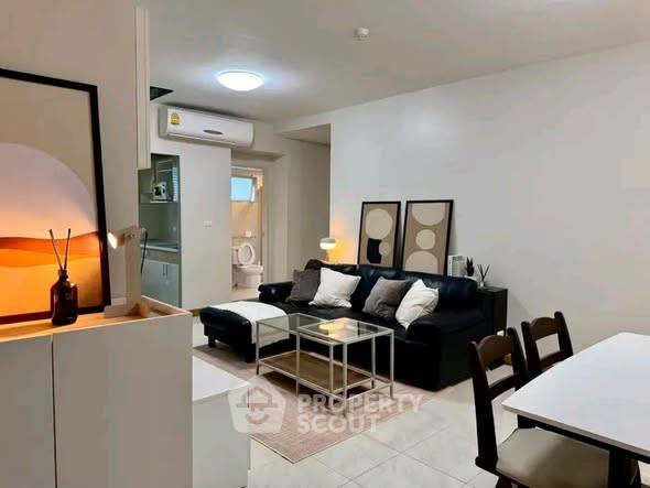 picture High-Floor 2-BR At Supalai Park Ekamai - Thonglor Near ARL Ramkhamhaeng (ID 3182811) - 1/9