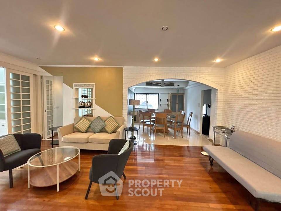 รูป คอนโด 3 ห้องนอน เลี้ยงสัตว์ได้ Siam Penthouse 2 ใกล้ MRT ลุมพินี (ID 3183846) - รูปที่ 1/7