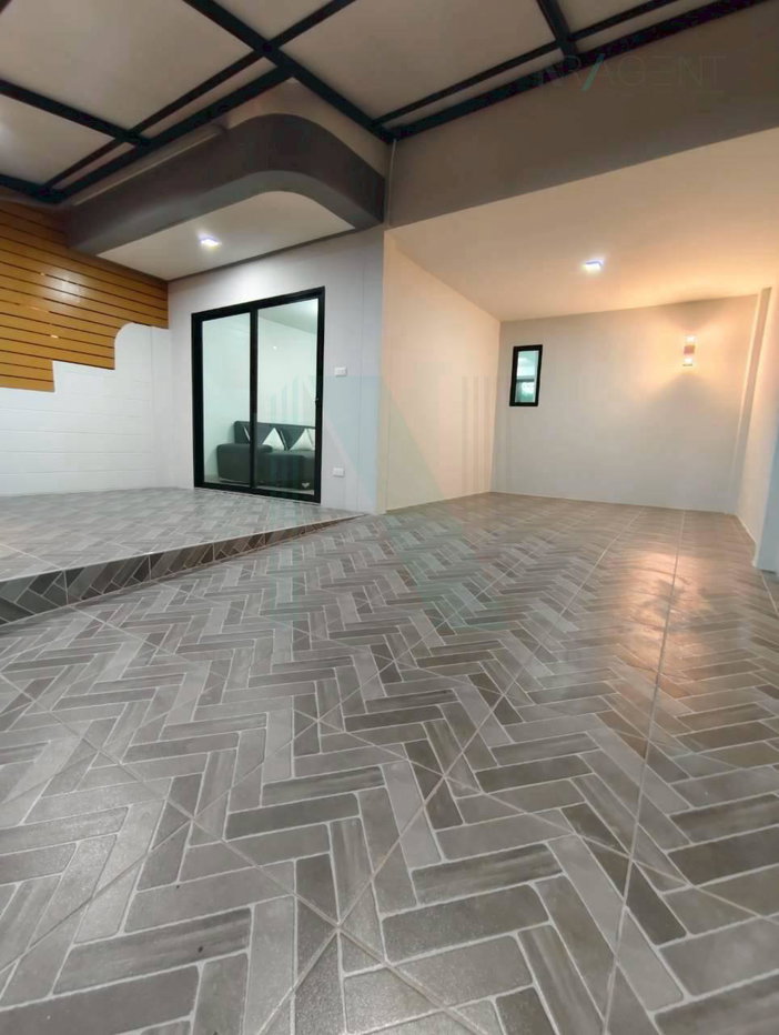 picture 📌 For Sell Town house BAAN SUTHONG, CHANTARIN 2-story 3 bedroom 2 bathroom - 2/8