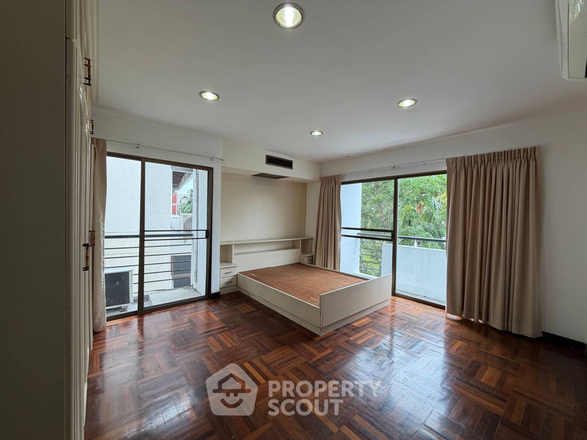 picture 2-Bed Condo For Sale At SP Mansion Thonglor 8, 400m To BTS Thong Lor (ID 3111973) - 5/11