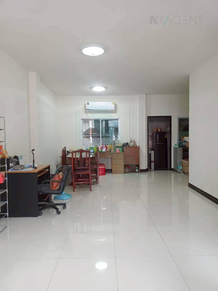 รูป 📌 ขายทาวน์โฮม โครงการ นครทอง โคโลนี่ ศรีนครินทร์ 2 ชั้น 3 ห้องนอน 2 ห้องน้ำ - รูปที่ 2/8