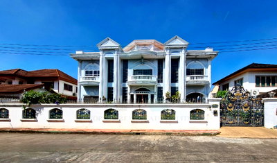 บ้านเดี่ยว ม.เกษตรศาสตร์ : 📌 ขายบ้านเดี่ยว โครงการ ธนานิเวศน์ 3 ชั้น 11 ห้องนอน 10 ห้องน้ำ