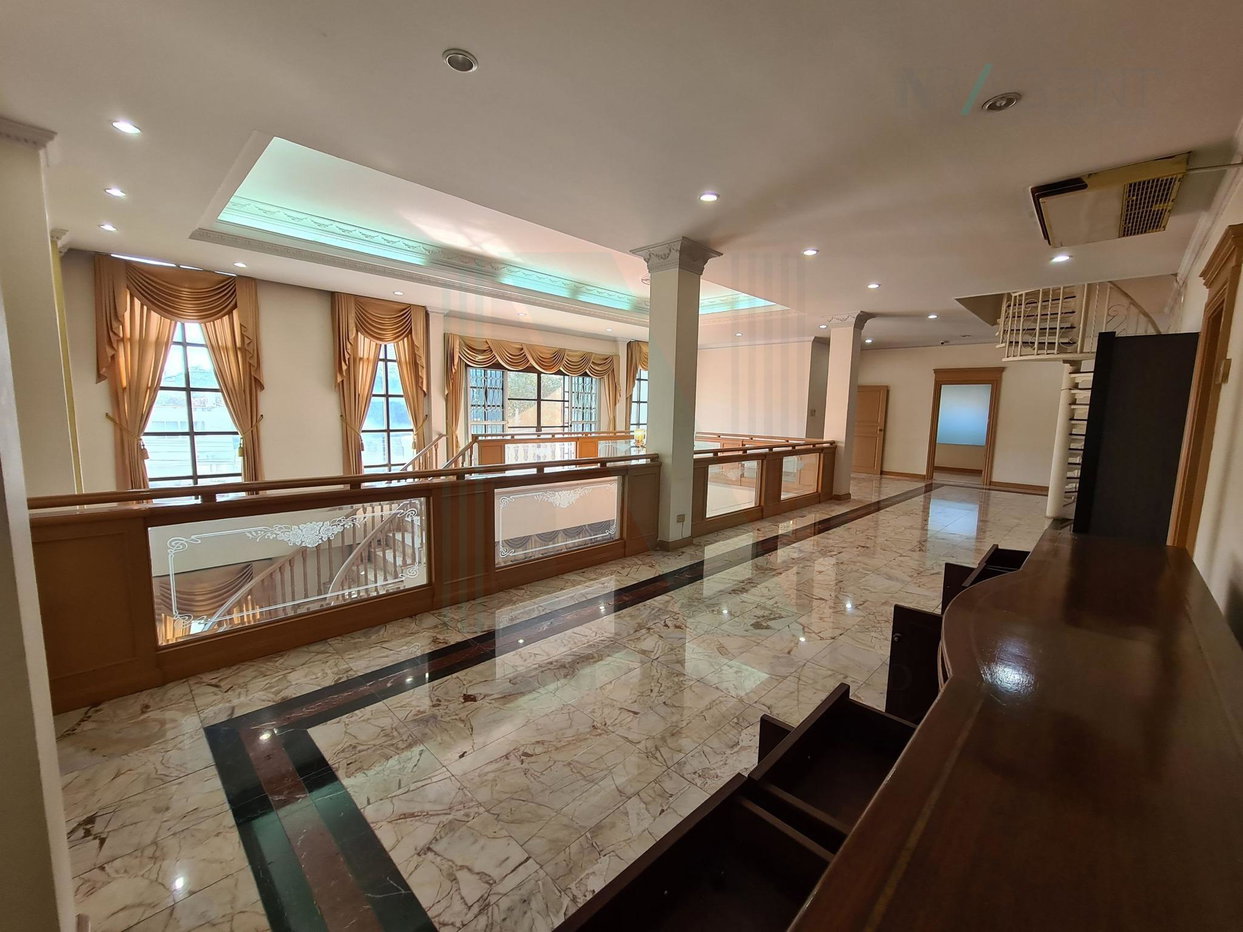 picture ð For Sell House THANANIWET 3-story 11 bedroom 10 bathroom - 5/8