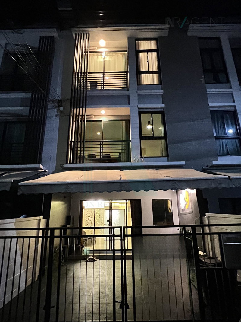 Townhouses for sale : 📌 For Sell Town house BAAN KLANG MUANG RAMA9-RAMKHMAHAENG 3-story 3 bedroom 3 bathroom