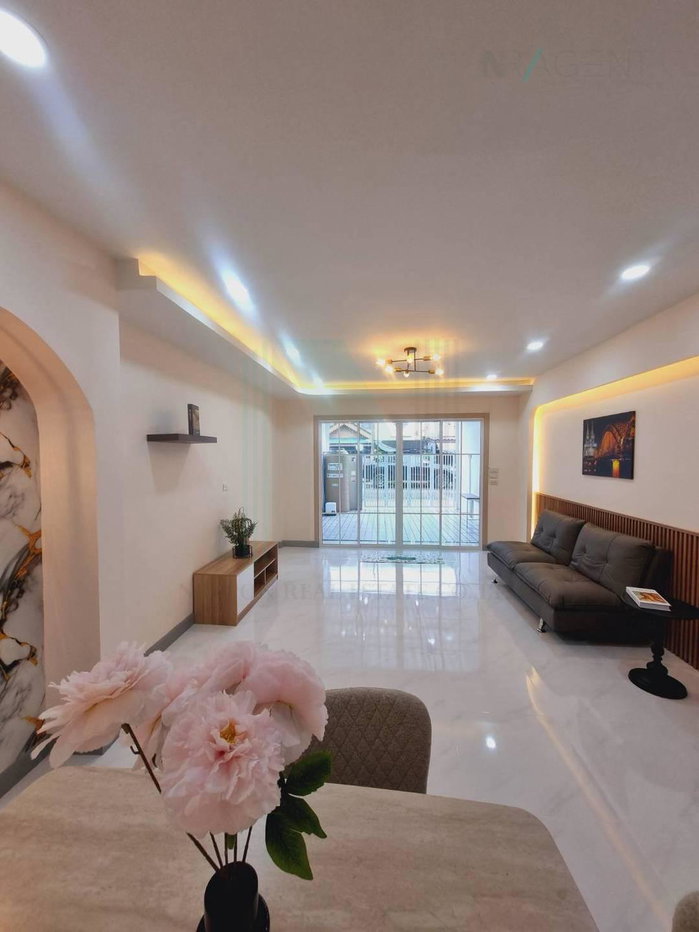 picture 📌 For Sell Town house THE EMERALD PARK 3 2-story 3 bedroom 2 bathroom - 2/8
