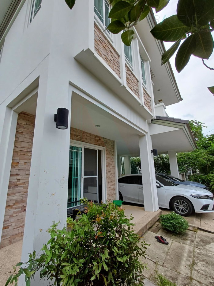 รูป 📌 ขายบ้านเดี่ยว โครงการ มัณฑนา พระราม 9-ศรีนครินทร์ 2 ชั้น 3 ห้องนอน 3 ห้องน้ำ - รูปที่ 2/8