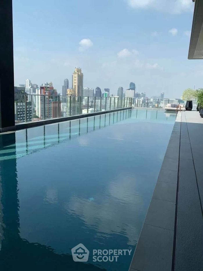 รูป คอนโด 2 ห้องนอน Noble Around Sukhumvit 33 ใกล้ BTS พร้อมพงษ์ (ID 3182374) - รูปที่ 9/14