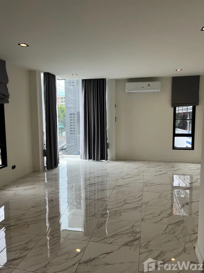 รูป บ้านเดี่ยวให้เช่า 5 ห้องนอน ใน สามเสนนอก, กรุงเทพมหานคร 6669685 - รูปที่ 26/33