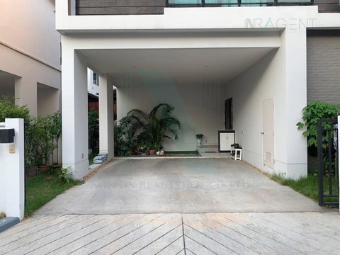 📌 ขายบ้านเดี่ยว โครงการ เซนโทร รามอินทรา-จตุโชติ 2 ชั้น 4 ห้องนอน 4 ห้องน้ำ