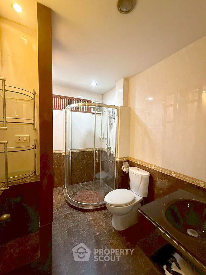 picture Pet-Friendly 4-BR 320 Sqm Ketsiri 2 Village, Saphan Sung (ID 3172097) - 15/20