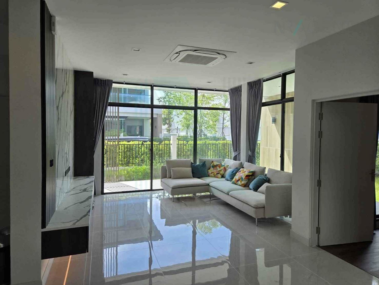 รูป 📌 ให้เช่าบ้านเดี่ยว 2 ชั้น บางกอก บูเลอวาร์ด บางนา กม.5 4 ห้องนอน 5 ห้องน้ำ - รูปที่ 3/8