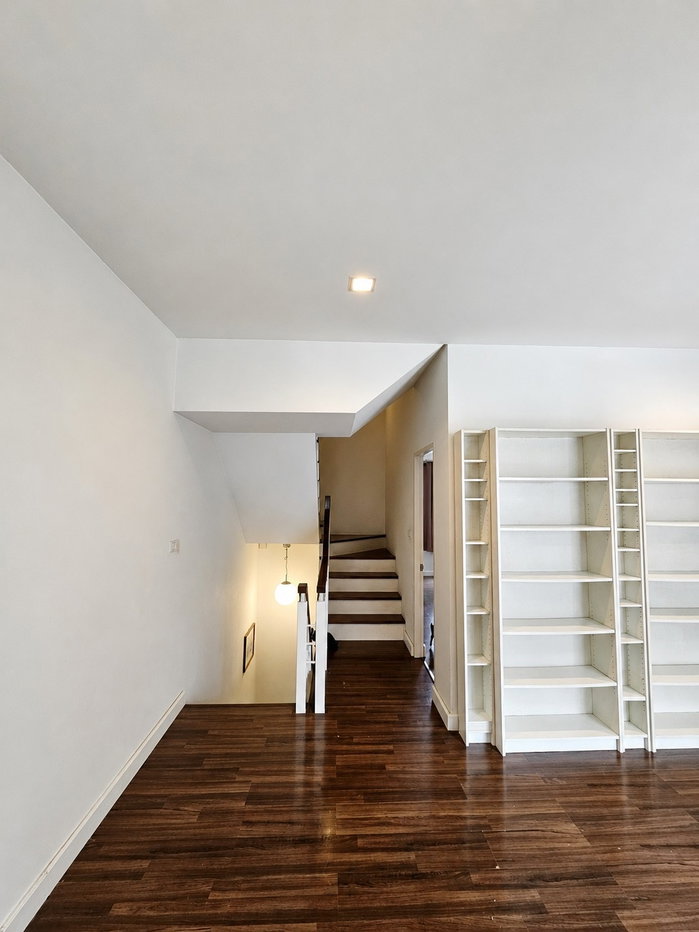 รูป 🏡 ให้เช่าทาวน์โฮม 3 ชั้น Fully Furnished พร้อมอยู่ | Town Avenue ศรีนครินทร์ ✨บ้านสภาพดี บรรยากาศเงียบสงบ เลี้ยงสัตว์ได้ ใกล้รถไฟฟ้าสายสีเหลือง - รูปที่ 8/15