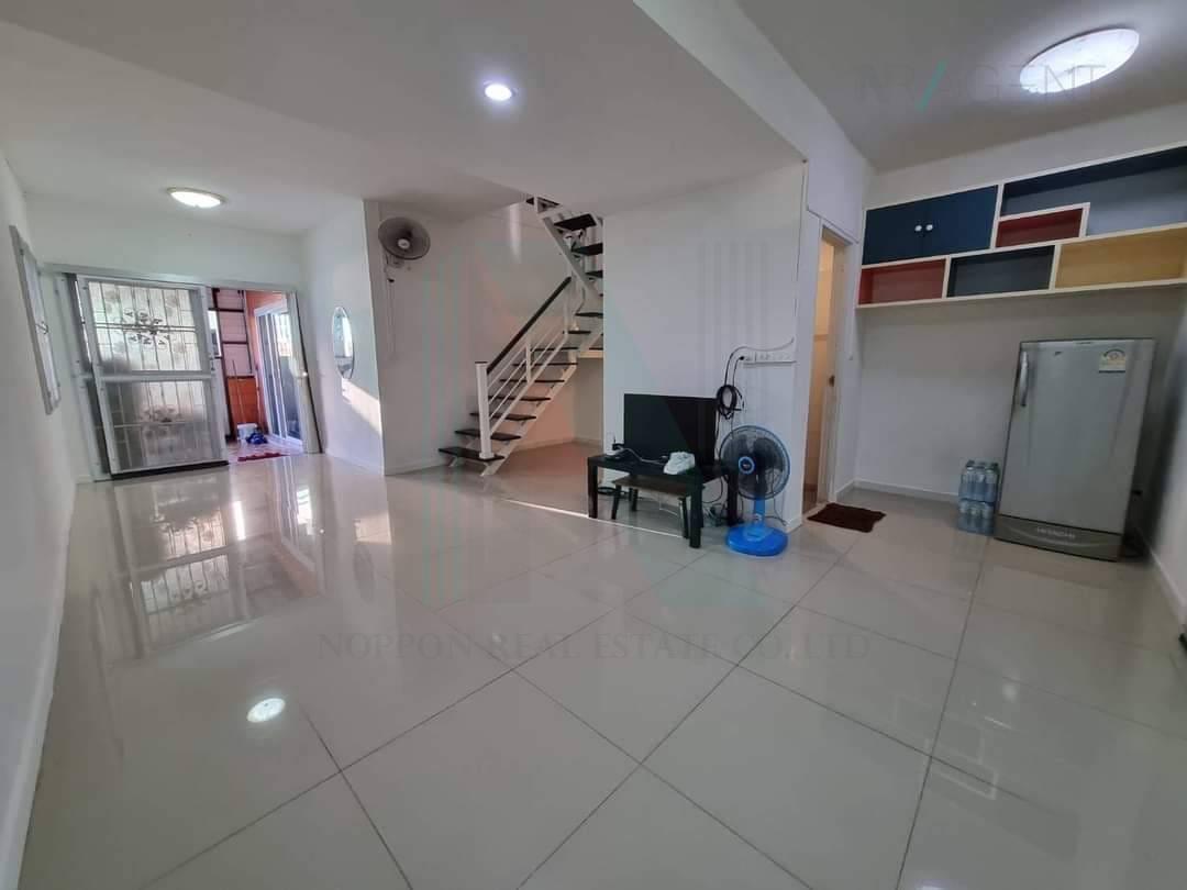 รูป 📌 ขายทาวน์เฮาส์ โครงการ บ้านพฤกษา 74/1 ศรีนครินทร์-เทพารักษ์ 2 ชั้น 4 ห้องนอน 2 ห้องน้ำ - รูปที่ 2/8