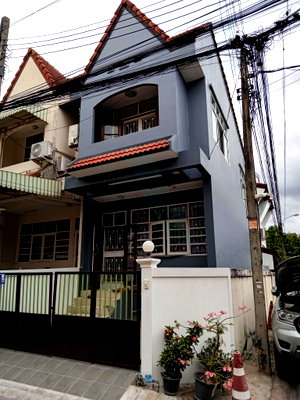 ขายทาวน์โฮม : 📌 ขายทาวน์เฮาส์ โครงการ บ้านสวนปาล์ม อ่อนนุช 66 2 ชั้น 2 ห้องนอน 2 ห้องน้ำ