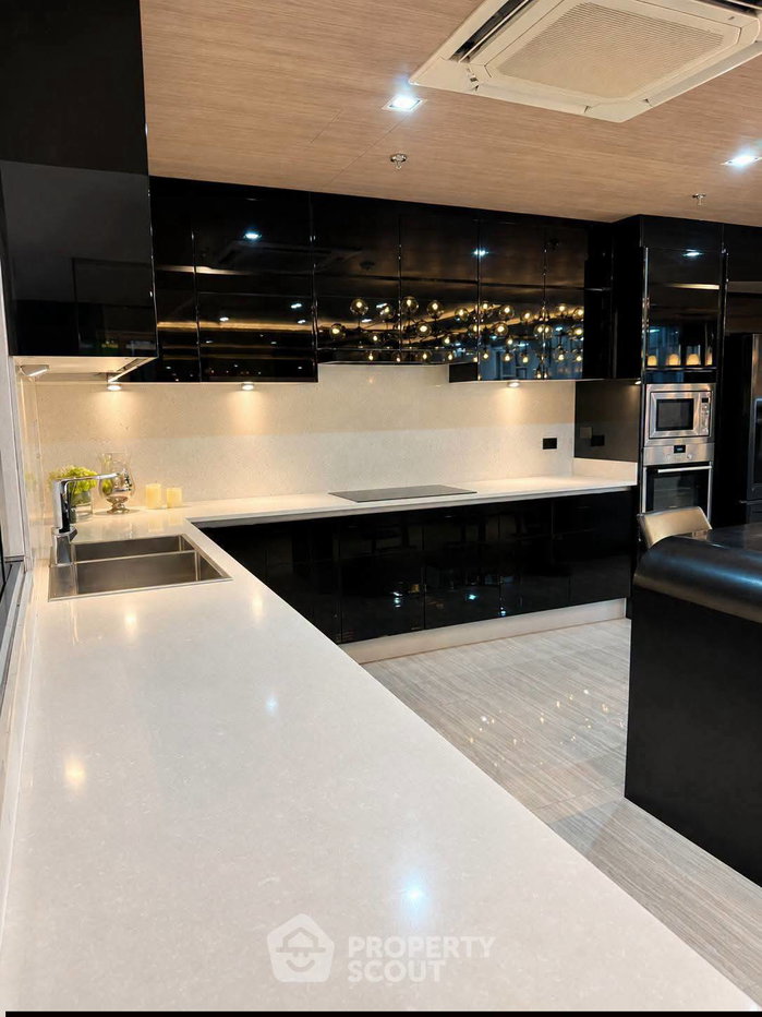 picture 3-BR 240 Sqm On 20th Floor, Citi Smart Sukhumvit 18, 200m To BTS Asoke (ID 3182123) - 5/19