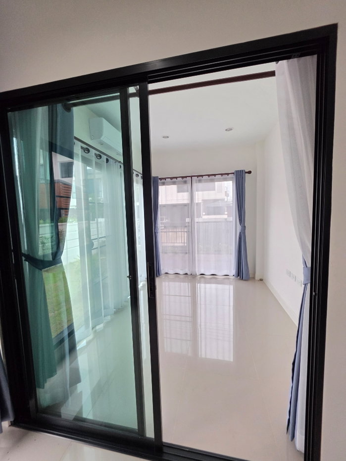 รูป บ้านใหม่ ในโครงการใหม่ 4ห้องนอน มีอ่างอาบน้ำ - รูปที่ 20/33
